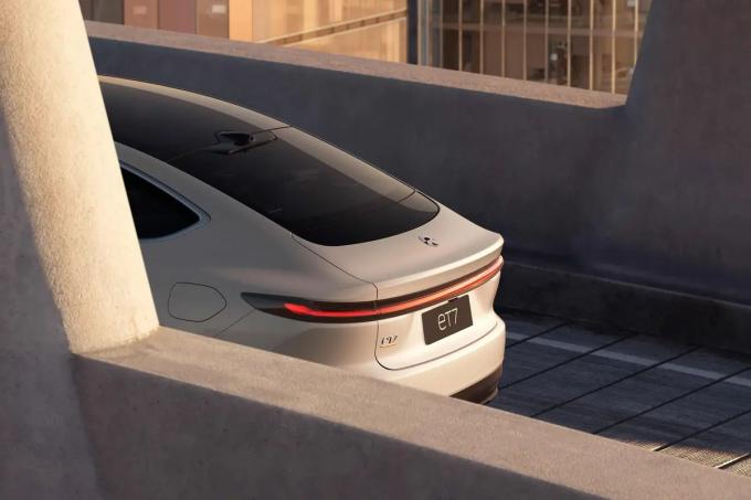 Nio Et7 Four Doors And Five Seats Luxury New Energy Car 3