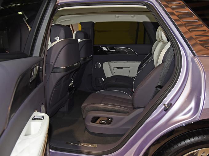 In Stock Hongqi E-Hs9 New Or Used Chinese New Electric Car With 4WD Motor 6 Seats 690km Hongqi E-Hs9 8